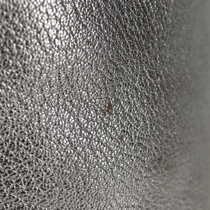 【日本直送】Miu Miu 皮革雙肩包 銀色 正品 yk19197V-6