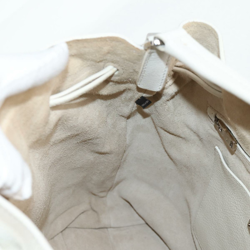 【日本直送】Miu Miu 皮革雙肩包 銀色 正品 yk19197V-23