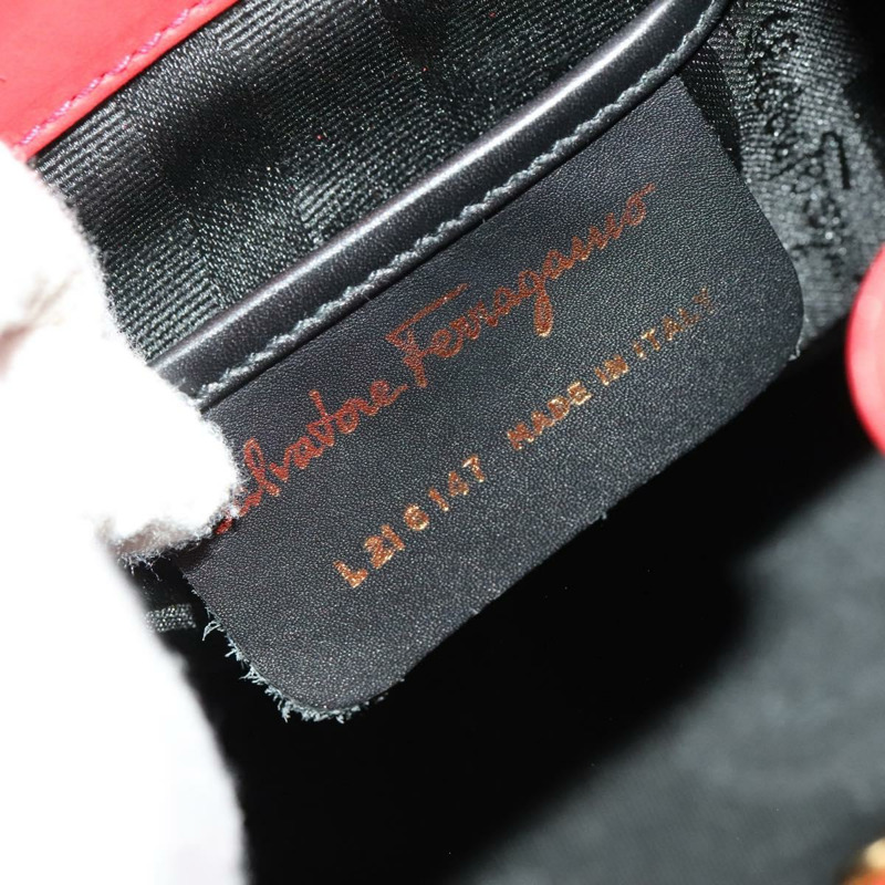 【日本直送】Salvatore Ferragamo Gancini 背包 麂皮 紅色 金色 正品 138631-11