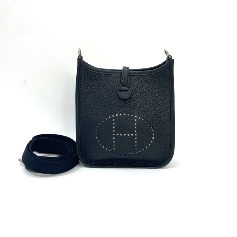 全新！ Hermes 89黑TC皮銀釦Mini evelyne斜背包-0