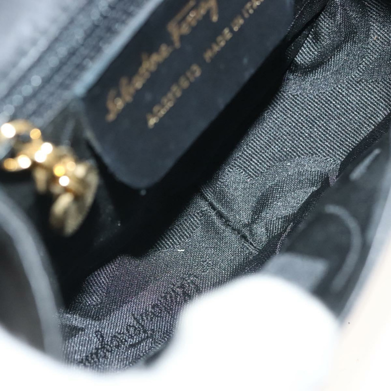 【日本直送】Salvatore Ferragamo Gancini 鏈條肩背包，黑色皮革，金色，正品，貨號 138877-10