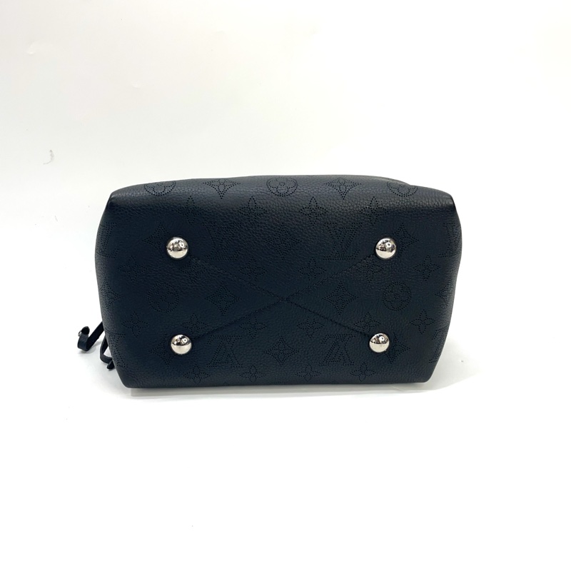 LV 黑牛皮洞洞銀釦Bella束口肩斜包 M57070-4