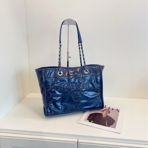 【98新🆕】Chanel 全皮款沙灘包 藍色浮雕logo 單肩包