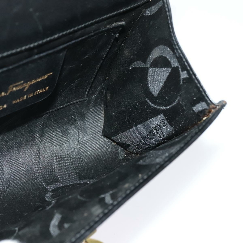 【日本直送】Salvatore Ferragamo Gancini 鏈條單肩包 皮革 黑色 金色 Auth hk2926-17