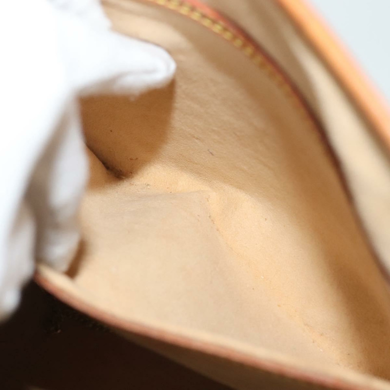 【日本直送】路易威登 Nomad 皮革水桶 PM 單肩包 米色 M85001 LV 正品 yk19293-19