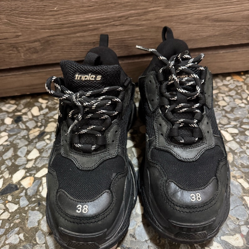 Balenciaga-0