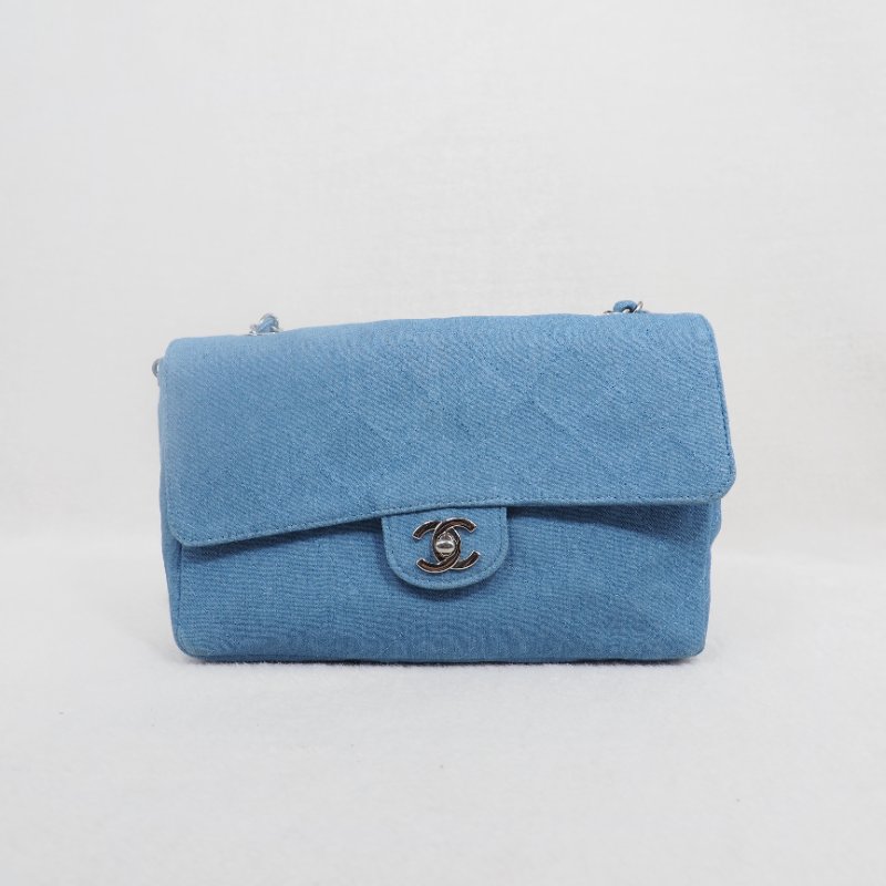 CHANEL 藍色CF 銀扣-1