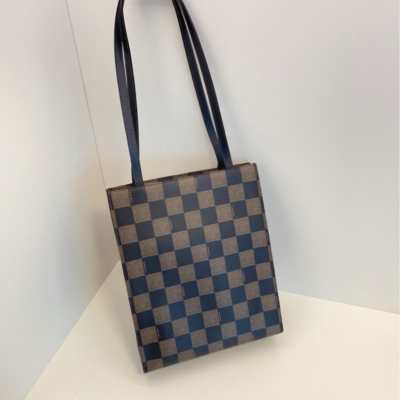 【98新🆕】Fendi 老花格紋 浮雕logo 琴譜長肩帶tote 單肩包-1