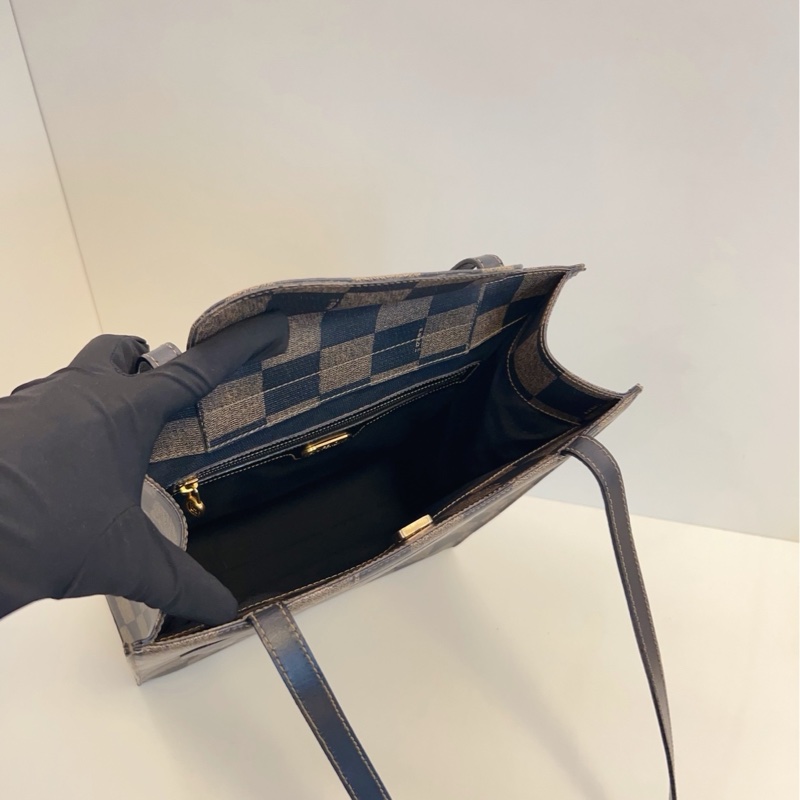 【98新🆕】Fendi 老花格紋 浮雕logo 琴譜長肩帶tote 單肩包-7