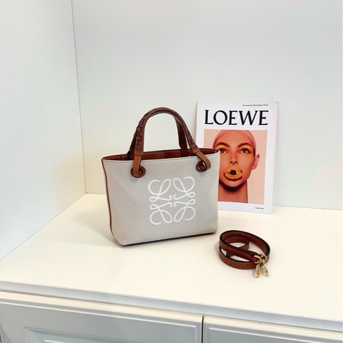 【98新🆕】Loewe Anagram菜籃子tote托特包 經典配方米白帆布大logo拼焦糖皮手提包 斜挎包 單肩包