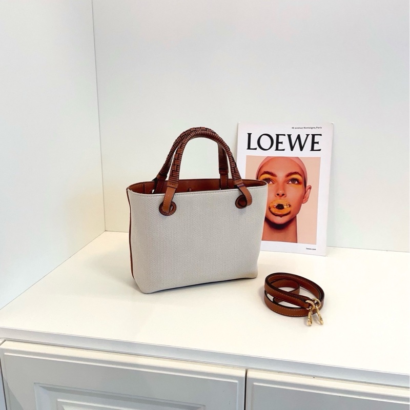 【98新🆕】Loewe Anagram菜籃子tote托特包 經典配方米白帆布大logo拼焦糖皮手提包 斜挎包 單肩包-1