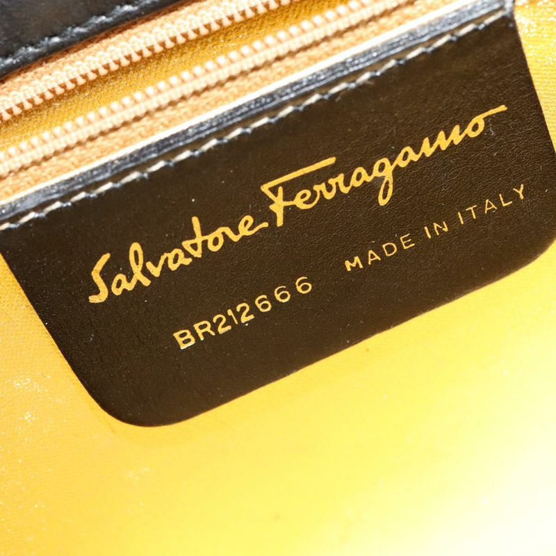 【日本直送】Salvatore Ferragamo 鏈條單肩包 皮革 黑色 金色 正品 BA5489-11