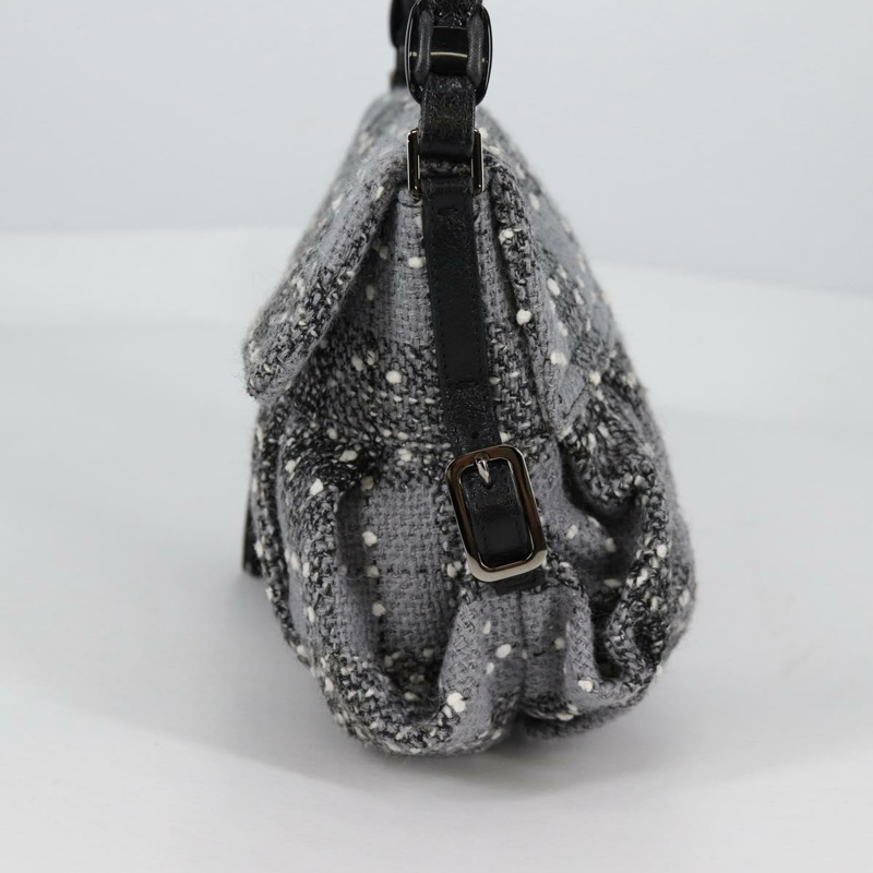 【日本直送】Salvatore Ferragamo 羊毛灰色銀色單肩包 正品 BA5563V-2