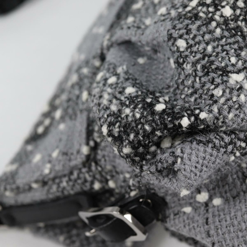 【日本直送】Salvatore Ferragamo 羊毛灰色銀色單肩包 正品 BA5563V-16