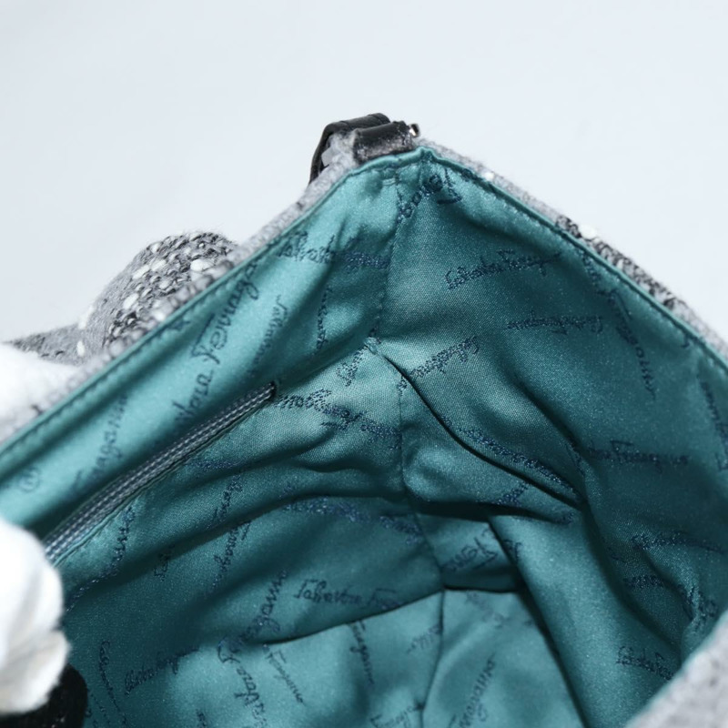 【日本直送】Salvatore Ferragamo 羊毛灰色銀色單肩包 正品 BA5563V-21