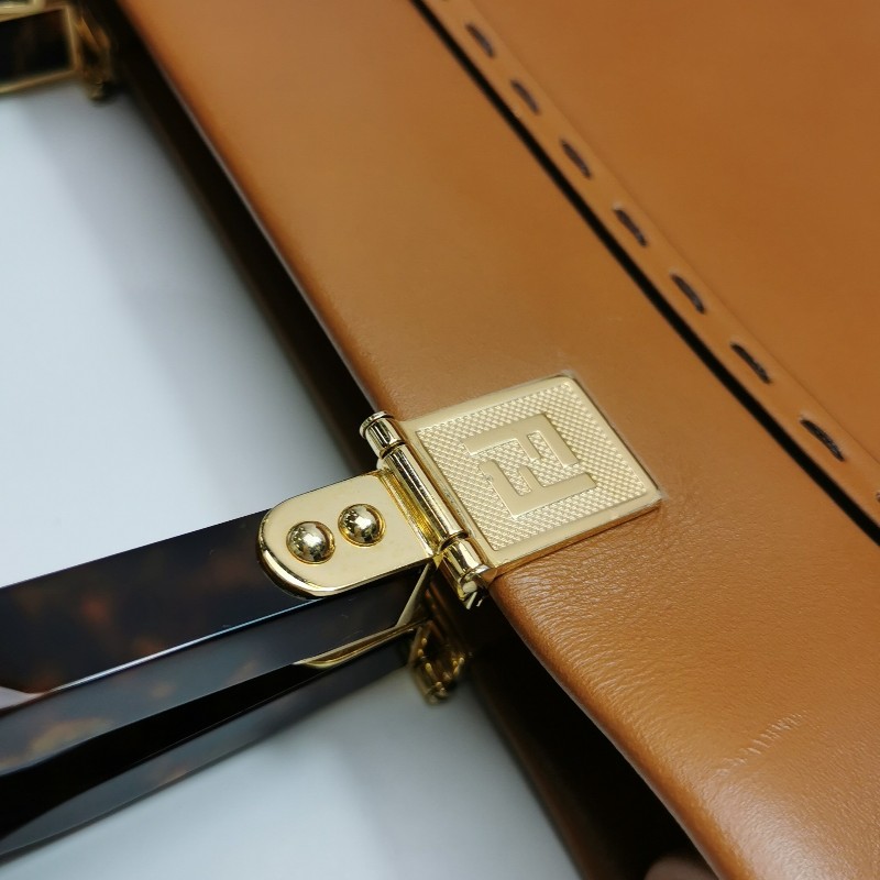 Fendi Sunshine大號牛皮純色字母Logo手提包-10