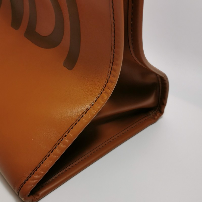 Fendi Sunshine大號牛皮純色字母Logo手提包-19