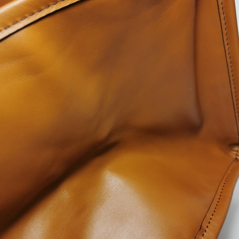 Fendi Sunshine大號牛皮純色字母Logo手提包-21