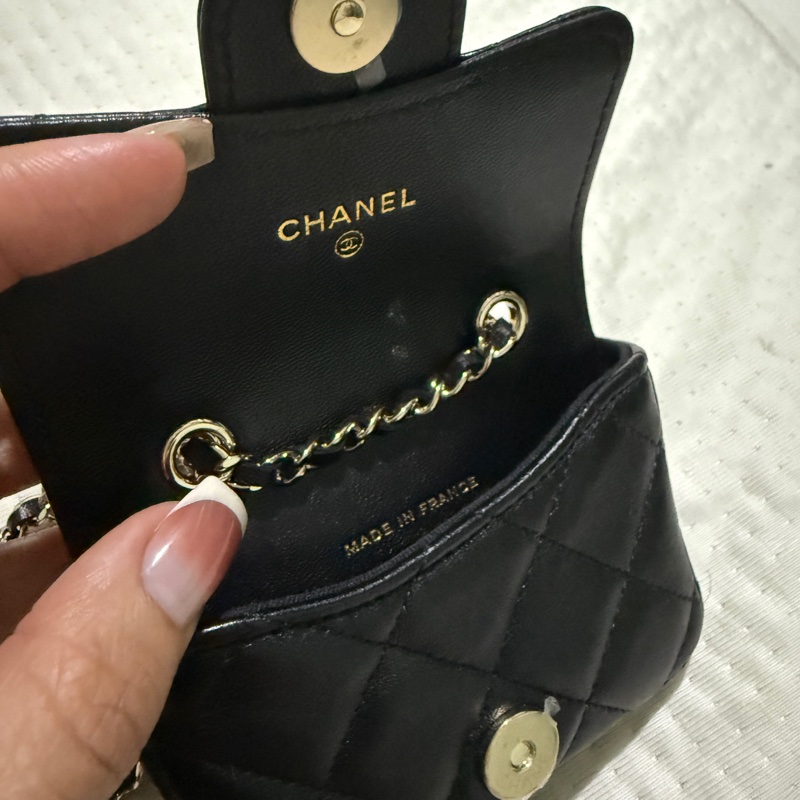 全網最低價🔥黑色迷你蝴蝶卡包腰包 經典菱格紋羊皮面料 搭配金色logo 質感超好-8