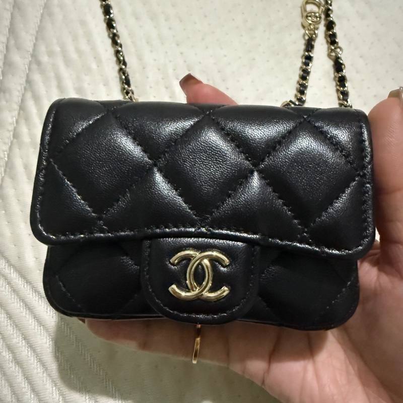 全網最低價🔥黑色迷你蝴蝶卡包腰包 經典菱格紋羊皮面料 搭配金色logo 質感超好-2