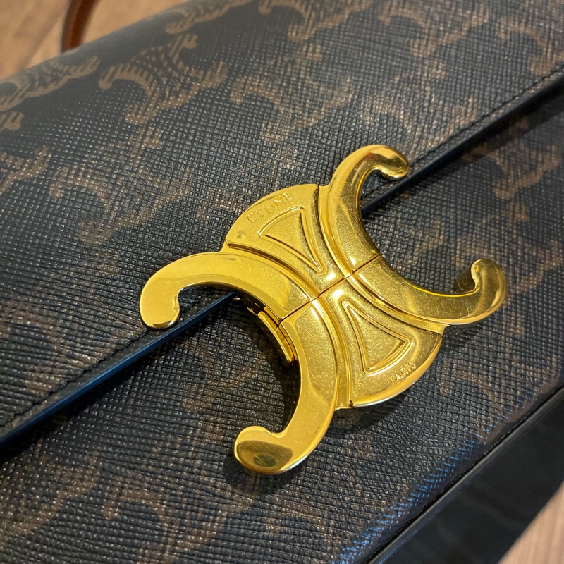 Celine老花腋下包-CLAUDE標誌印花牛皮革肩揹袋-1