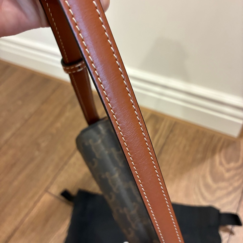 Celine老花腋下包-CLAUDE標誌印花牛皮革肩揹袋-14