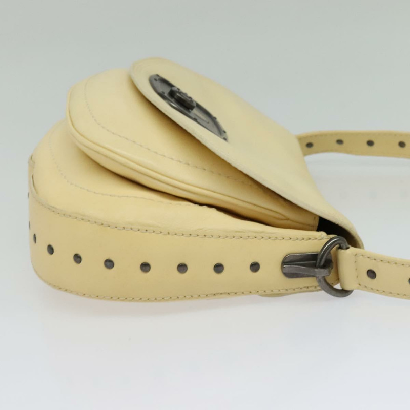 【日本直送】CELINE 鉚釘單背包 皮革 米色 正品 141874-3