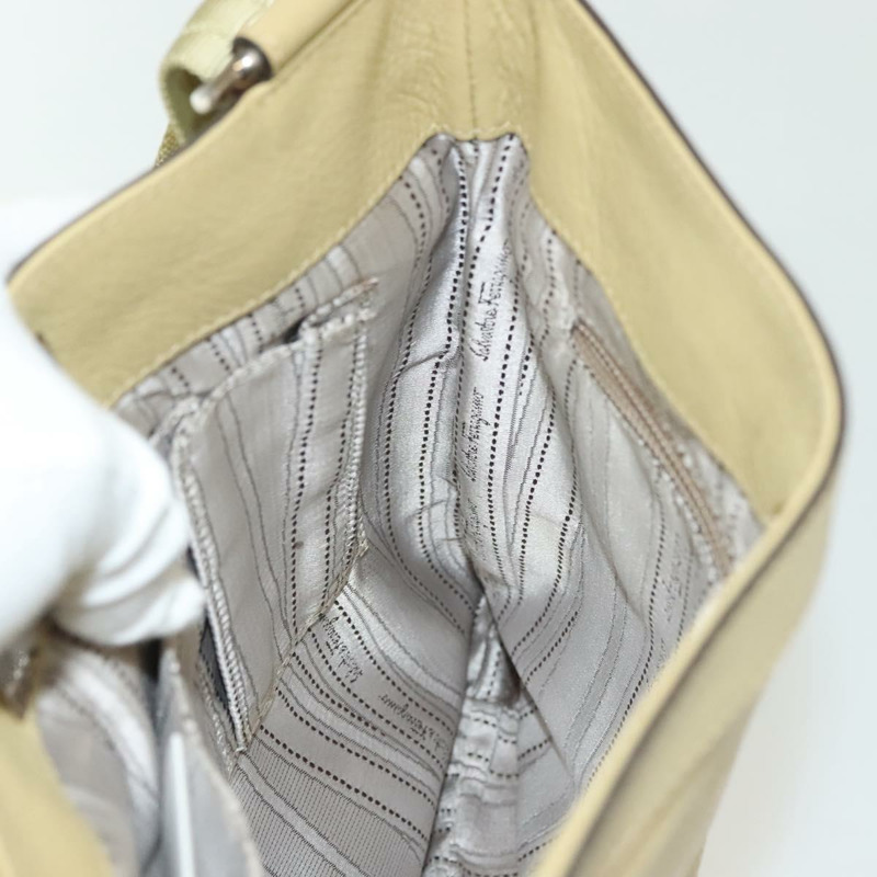 【日本直送】Salvatore Ferragamo Gancini 單肩包 皮革 黃色 銀色 正品 142164-18