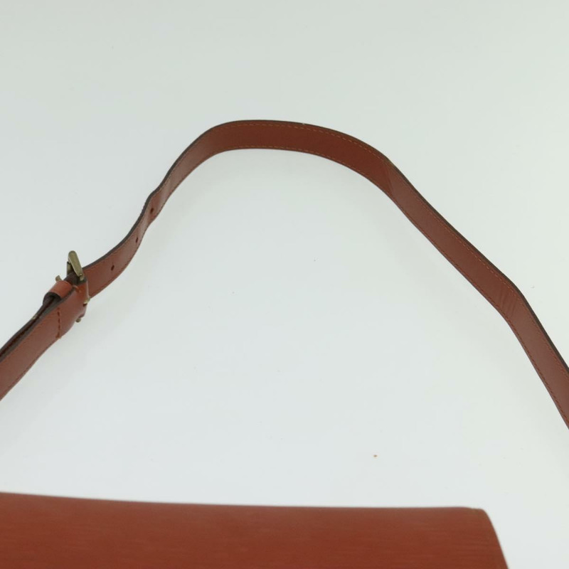 【日本直送】路易威登 Epi Saint Cloud GM 肩背包 棕色 M52193 LV Auth 142130-7