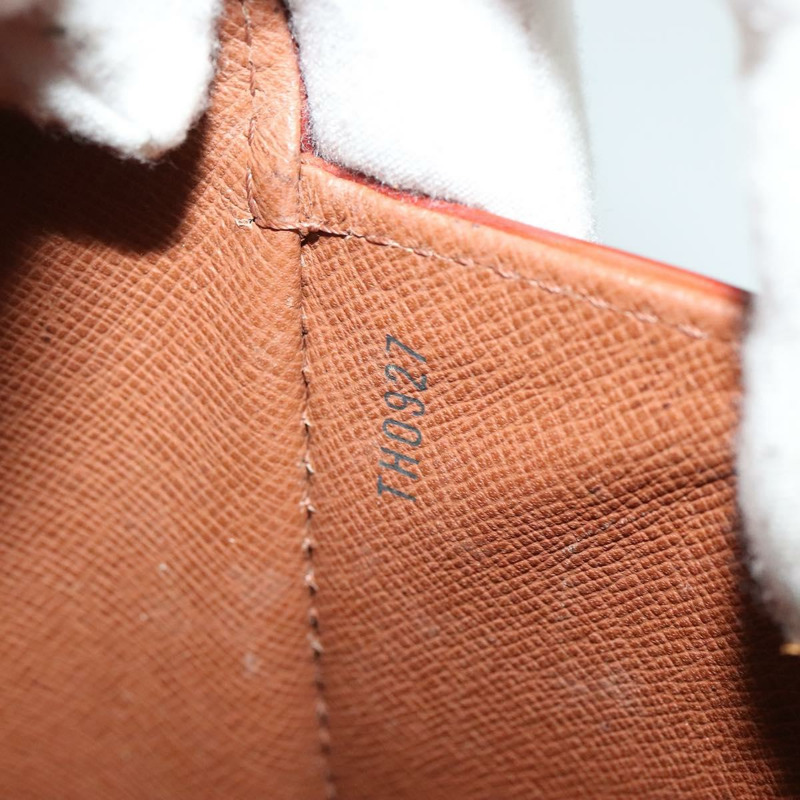 【日本直送】路易威登 Epi Saint Cloud GM 肩背包 棕色 M52193 LV Auth 142130-11