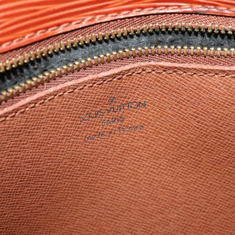 【日本直送】路易威登 Epi Saint Cloud GM 肩背包 棕色 M52193 LV Auth 142130-18