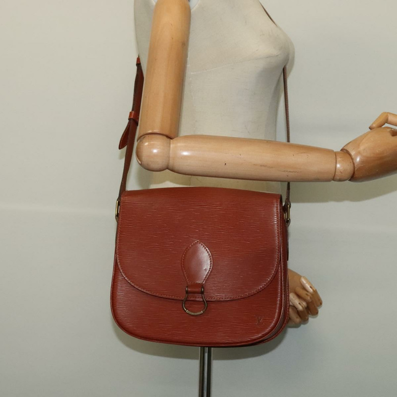 【日本直送】路易威登 Epi Saint Cloud GM 肩背包 棕色 M52193 LV Auth 142130-21