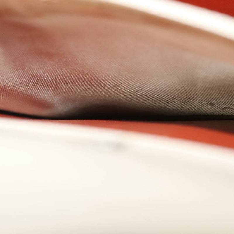 【日本直送】SAINT LAURENT 皮革單肩包 白色 銀色 正品 yk19372-22