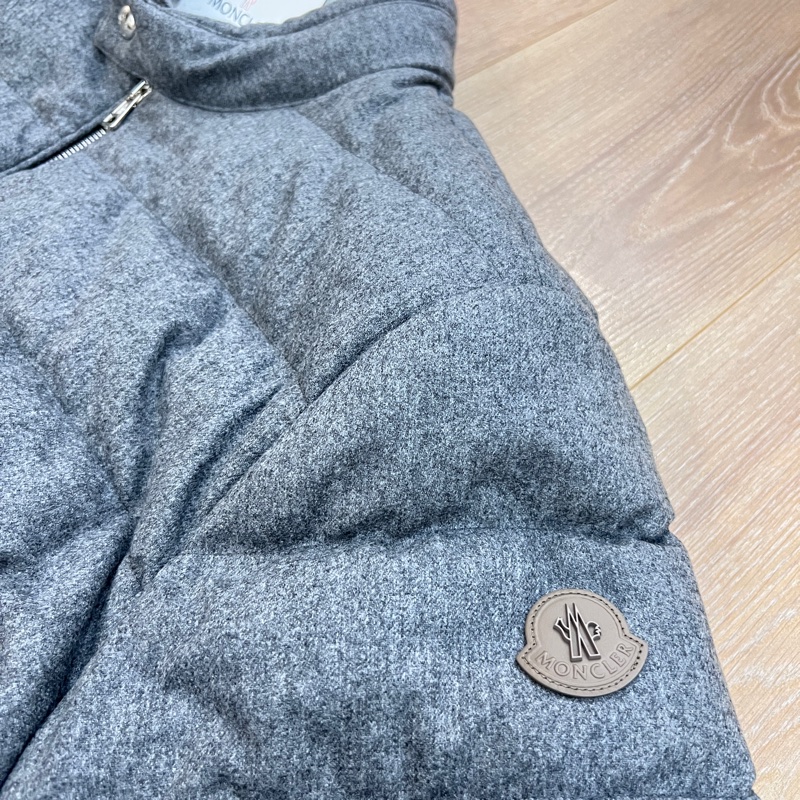 Moncler 男士羽絨外套-8