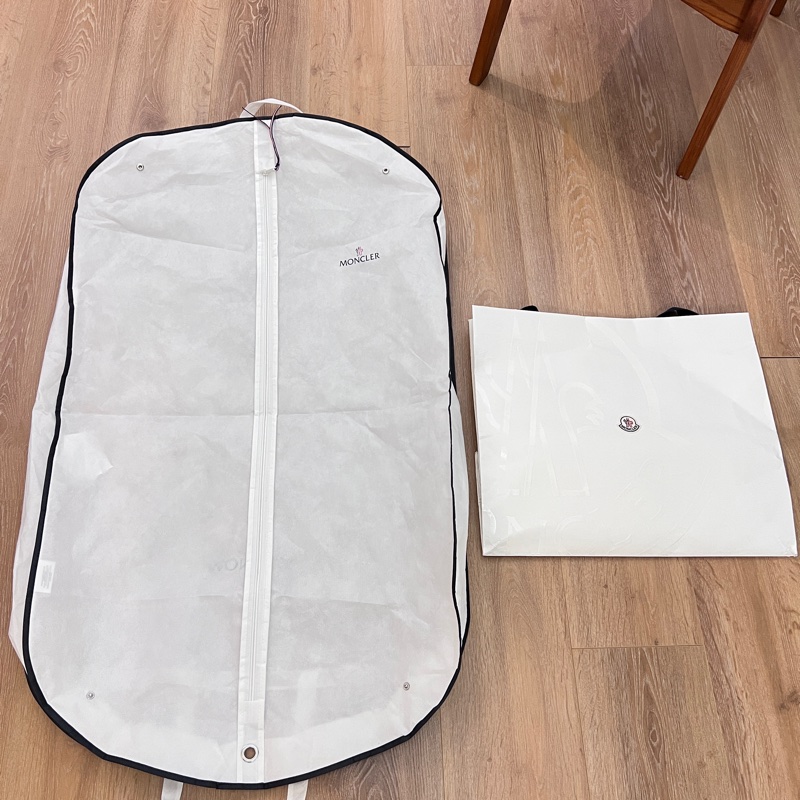 Moncler 男士羽絨外套-17