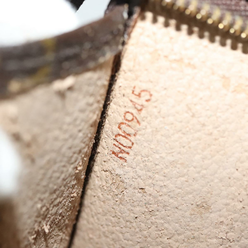 【日本直送】路易威登 Monogram Poche Toilette 19 手拿包 M47544 LV Auth 142328-11