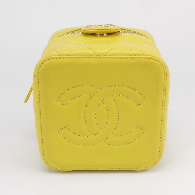 Chanel Vanity Case牛皮純色菱格絎縫雙C標識斜挎包單肩包-5