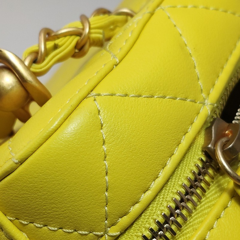 Chanel Vanity Case牛皮純色菱格絎縫雙C標識斜挎包單肩包-23