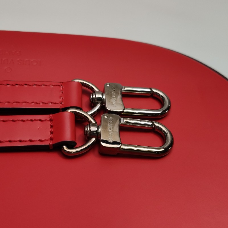 Louis Vuitton(LV) Luna牛皮純色字母logo翻蓋斜挎包單肩包-12