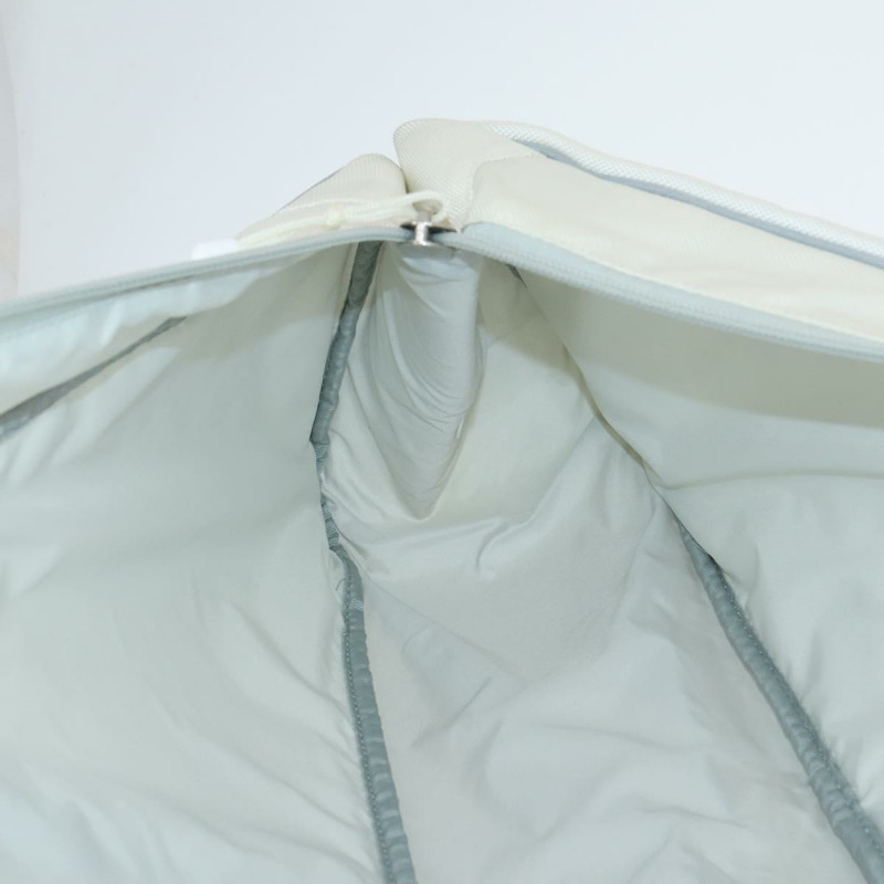 【日本直送】香奈兒滑雪箱運動系列包尼龍白色銀色CC標誌正品BA5290V-17