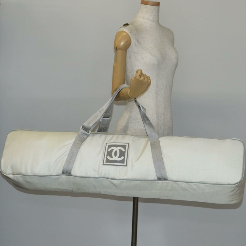 【日本直送】香奈兒滑雪箱運動系列包尼龍白色銀色CC標誌正品BA5290V-18