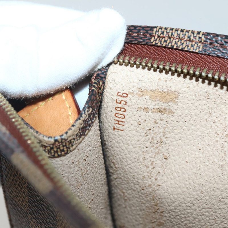 【日本直送】路易威登 Damier Ebene Poche 香水 26 袋 N47543 LV 正品 BA6219-11