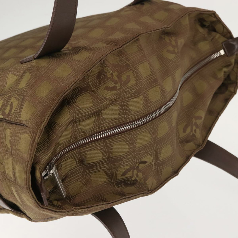 【日本直送】香奈兒新旅遊系列托特包 尼龍 卡其色 CC 標誌 Auth 143817-5