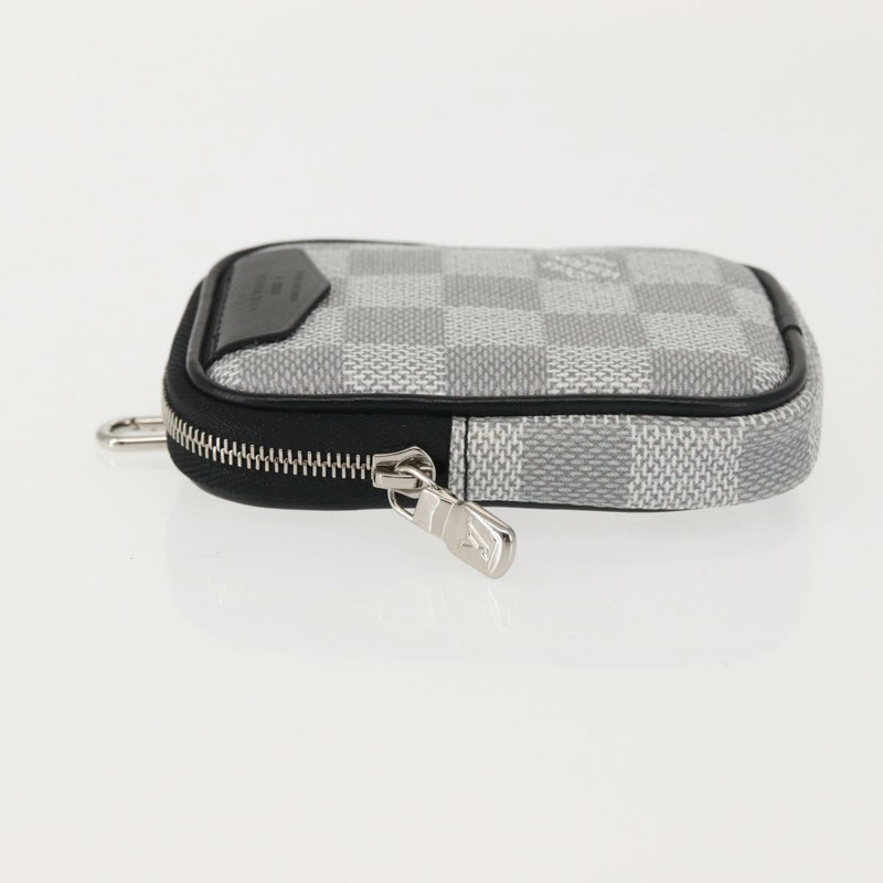 【日本直送】路易威登 Damier Graffiti 3D 模組化手拿包 灰色 N60447 LV Auth 143172-3