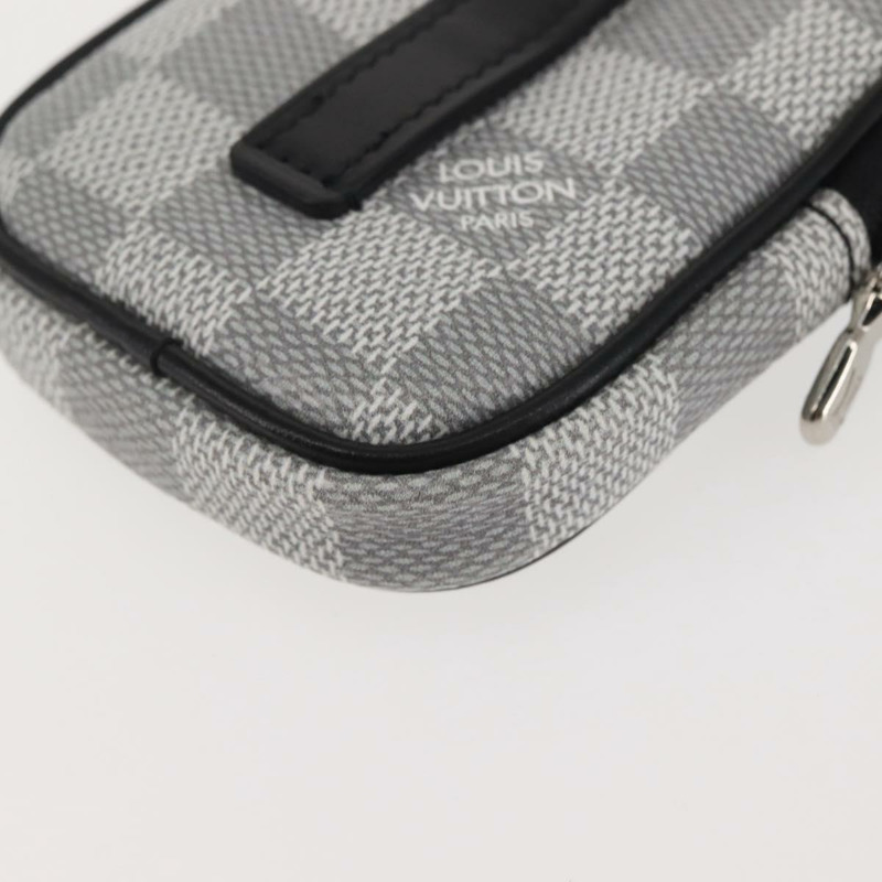 【日本直送】路易威登 Damier Graffiti 3D 模組化手拿包 灰色 N60447 LV Auth 143172-15