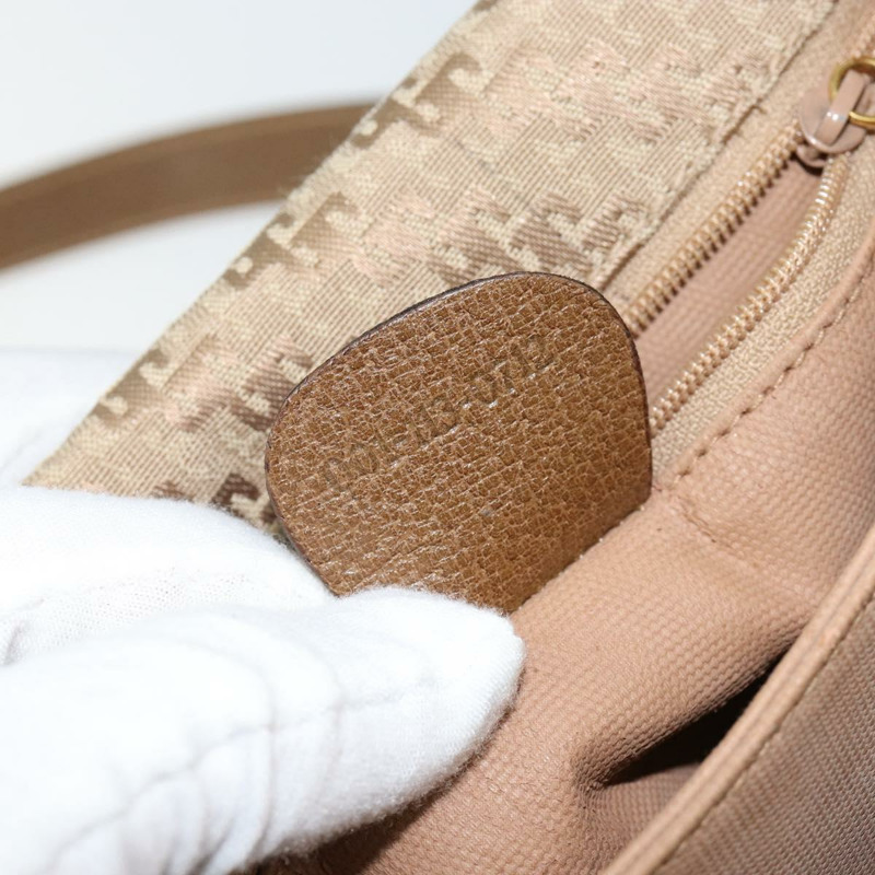 【日本直送】GUCCI帆布肩背包 米色 金色 001 113 0712 正品 BA6105-11