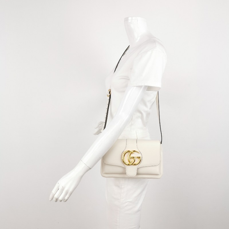 Gucci Arli 小號牛皮純色雙G標誌斜挎包單肩包-1