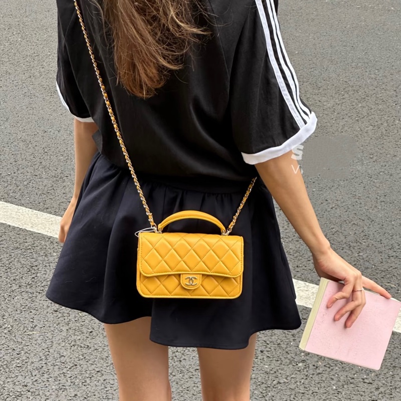 Chanel 芯片款 手柄woc 黃色 尺寸約17x10×3.3cm-1