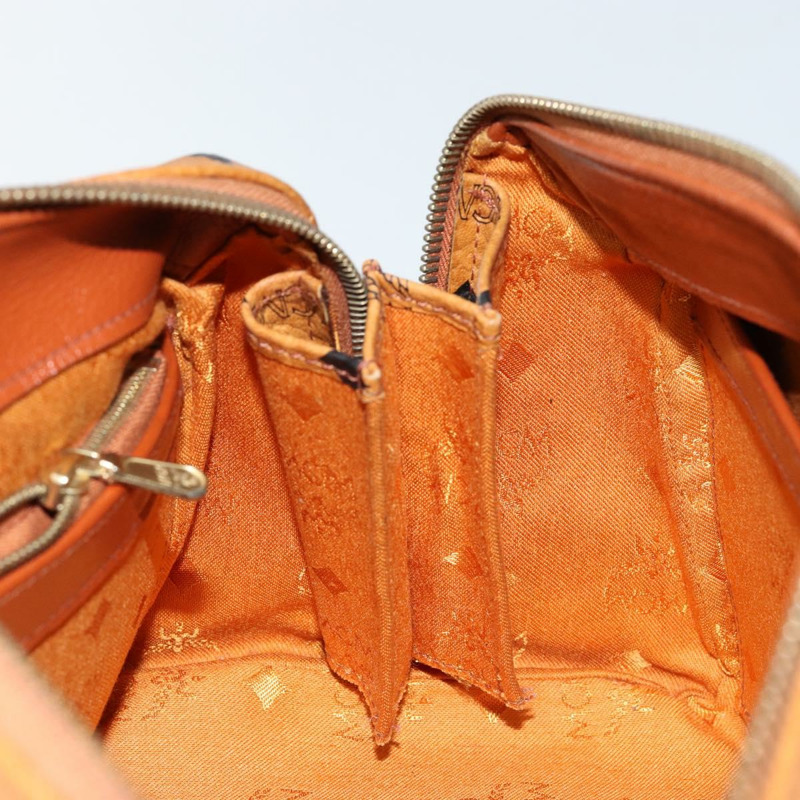 【日本直送】MCM Logoogram Vicetos 波士頓包 PVC 皮革 棕色 金色 正品 145190-17