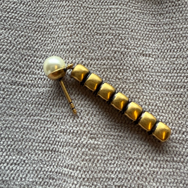 經典珍珠Dior耳環-8
